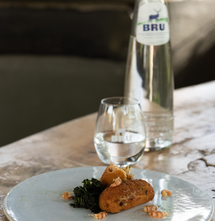 Les croquettes de crevettes 100% locales du chef Willem Hiele
